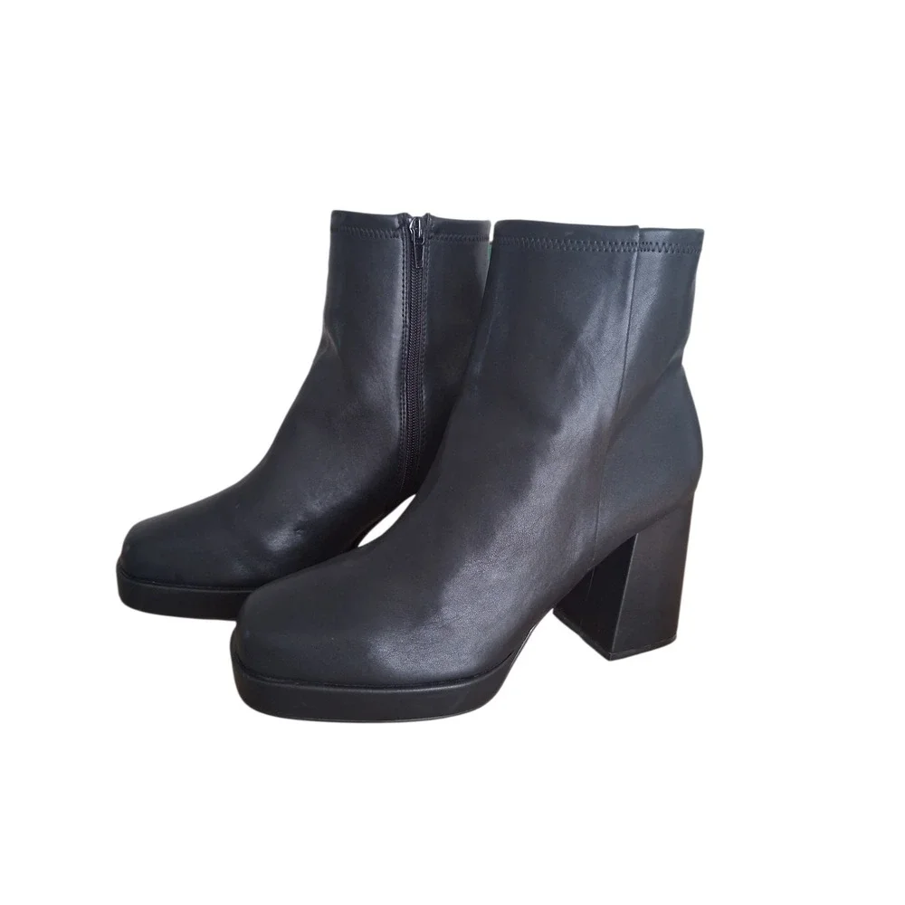 Steve Madden PU Whimsigoth‎ Chunky Platform Women's size 9.5 M Square Toe Boots